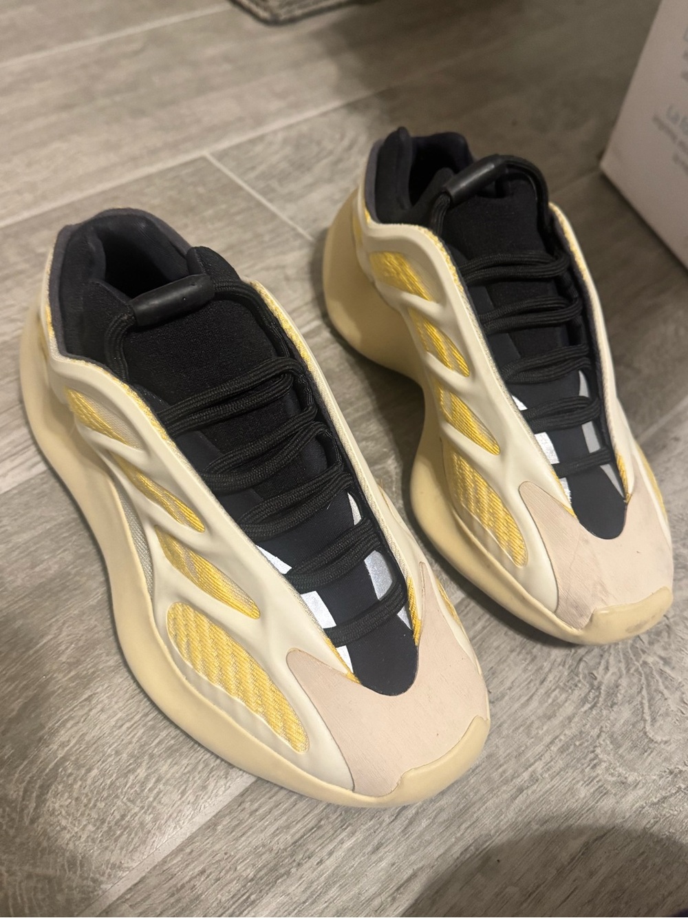 Yeezy Boost 700 sneakers